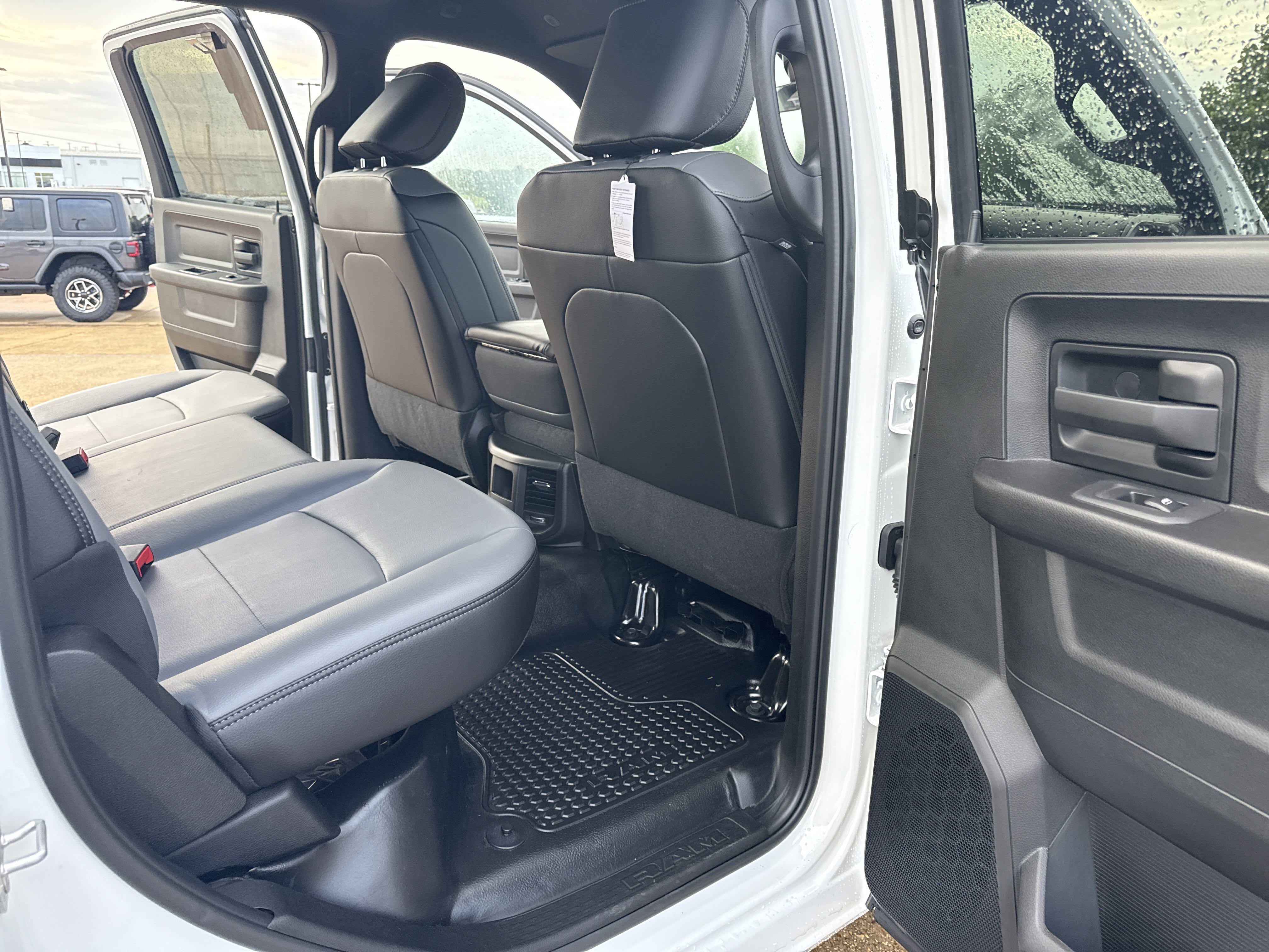 New 2025 RAM 2500 Tradesman image 33