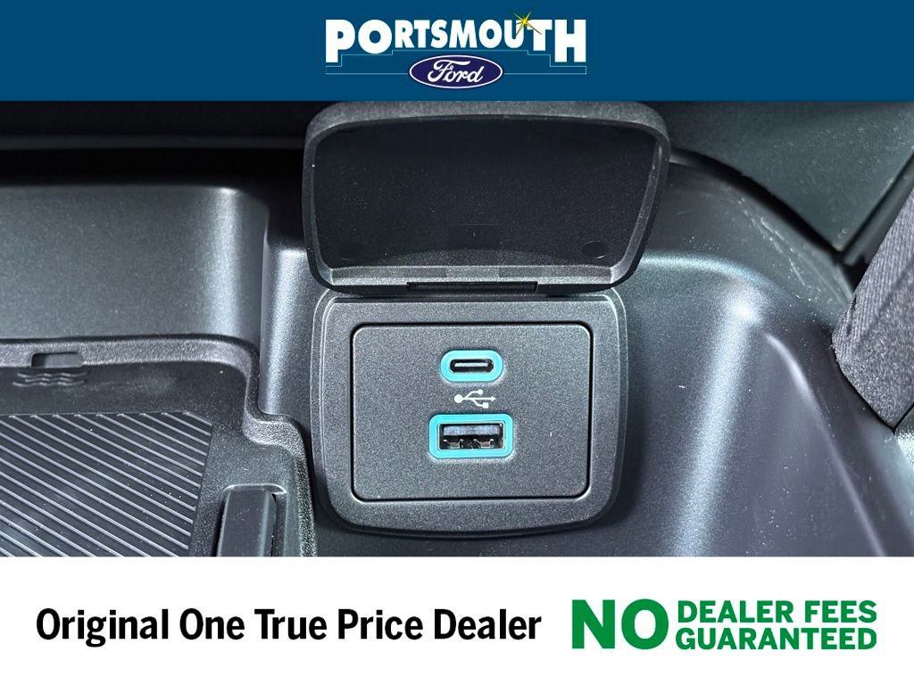 New 2025 Ford Bronco Badlands image 12