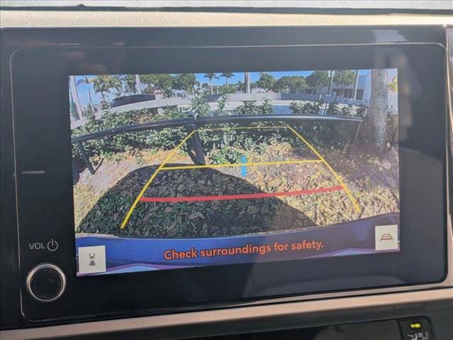 Certified 2025 Toyota Camry SE w/ Convenience Package image 12