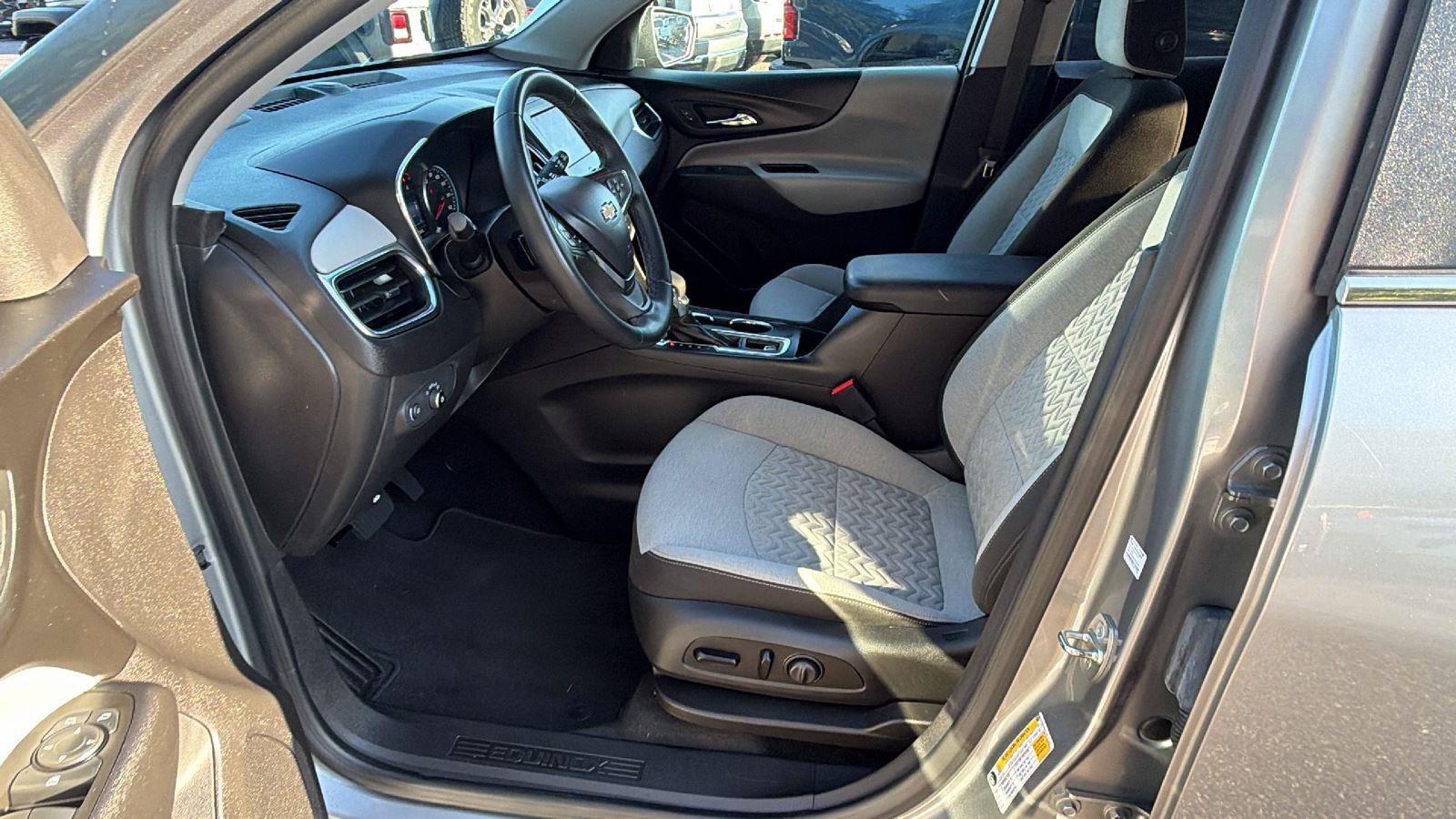 Used 2024 Chevrolet Equinox LT FWD image 15