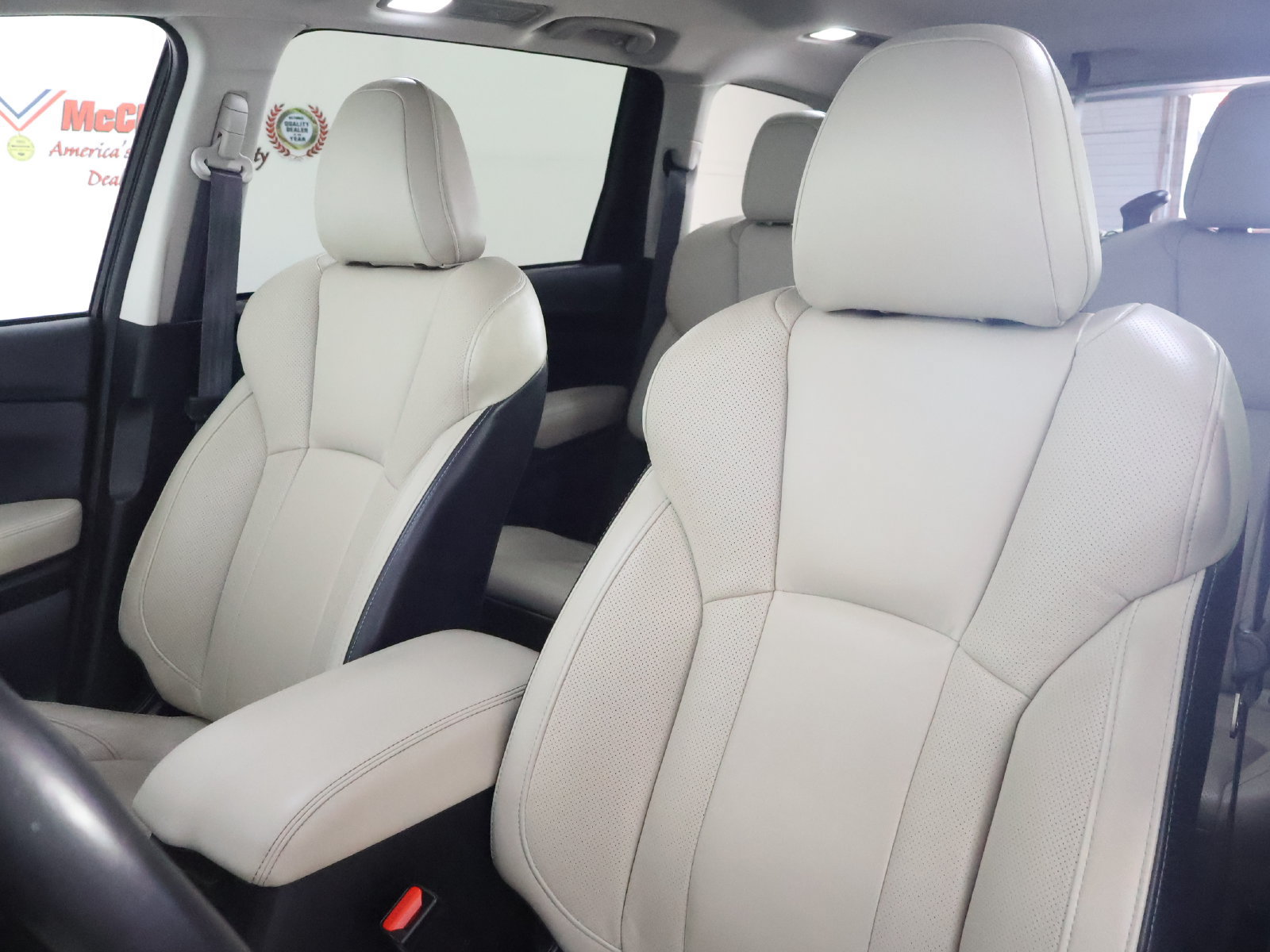 Used 2022 Subaru Ascent Limited AWD/4WD image 25