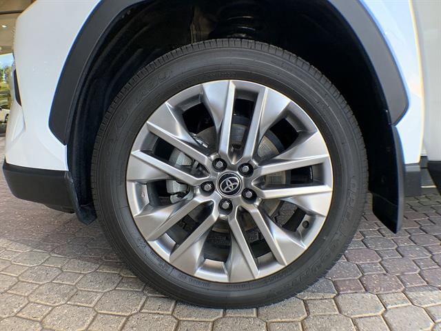 Used 2024 Toyota RAV4 Limited FWD image 10