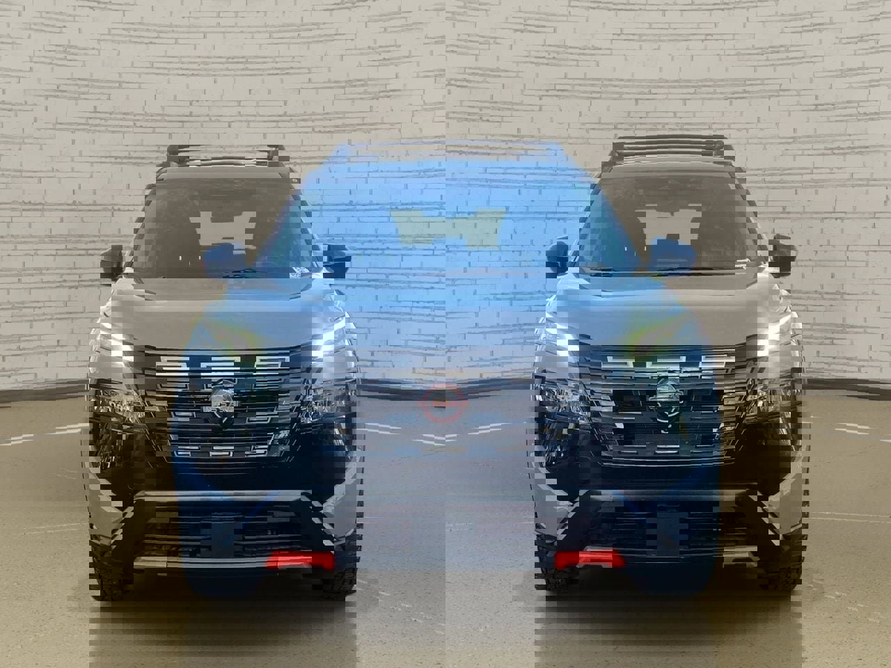 Certified 2025 Nissan Rogue SV image 2