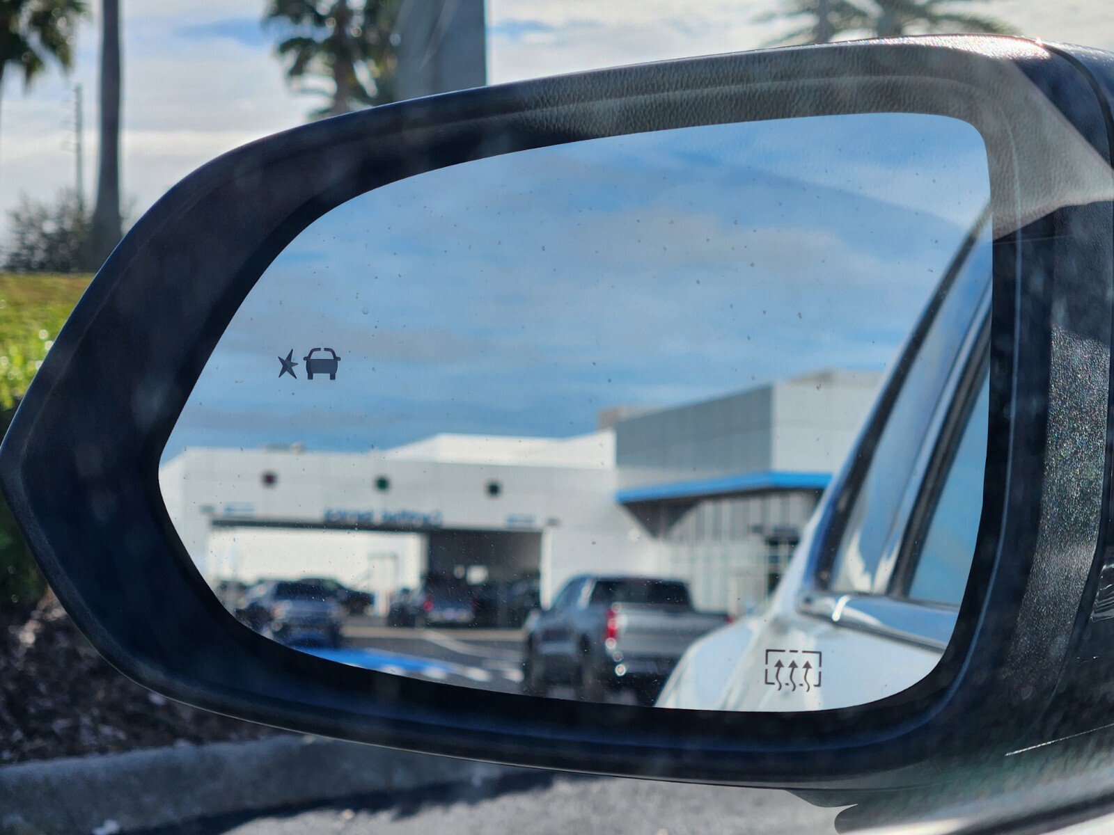 New 2026 Chevrolet Equinox EV LT image 13