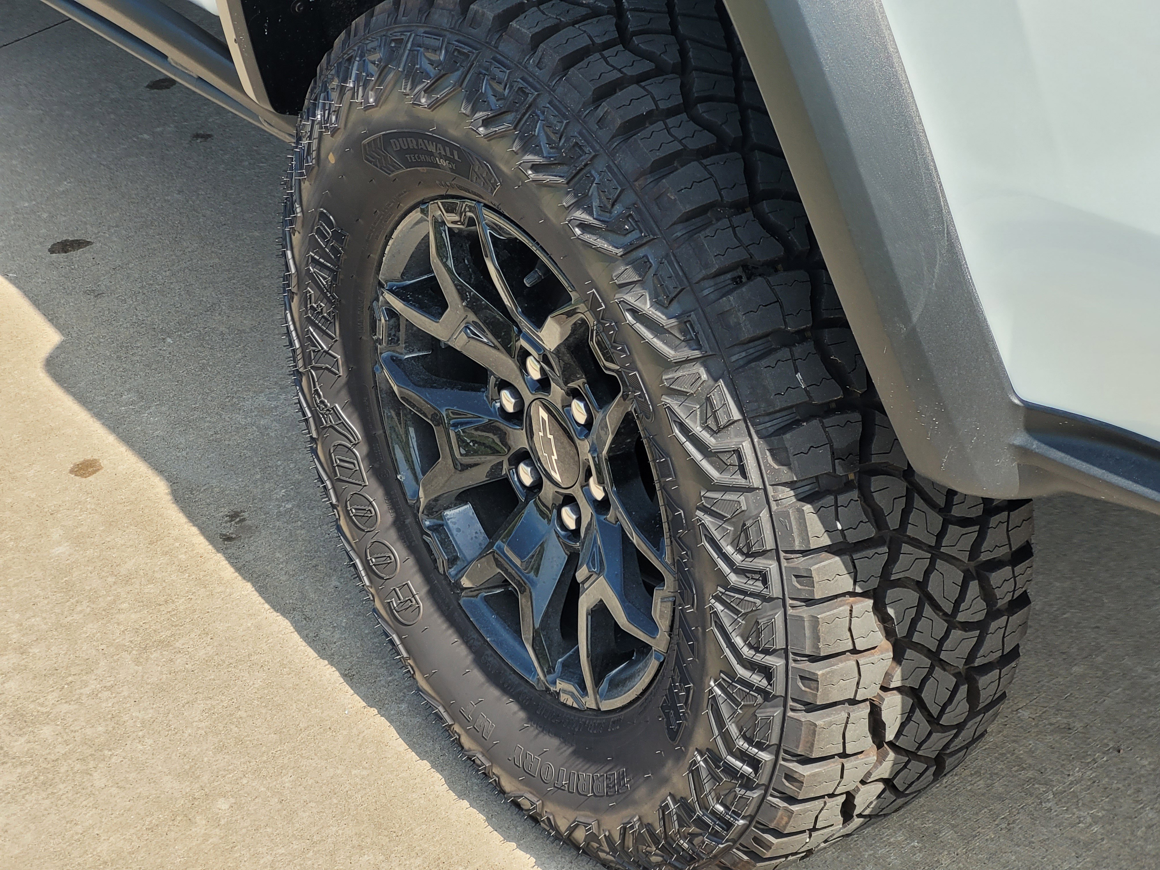 New 2025 Chevrolet Colorado ZR2 w/ Midnight Edition image 5