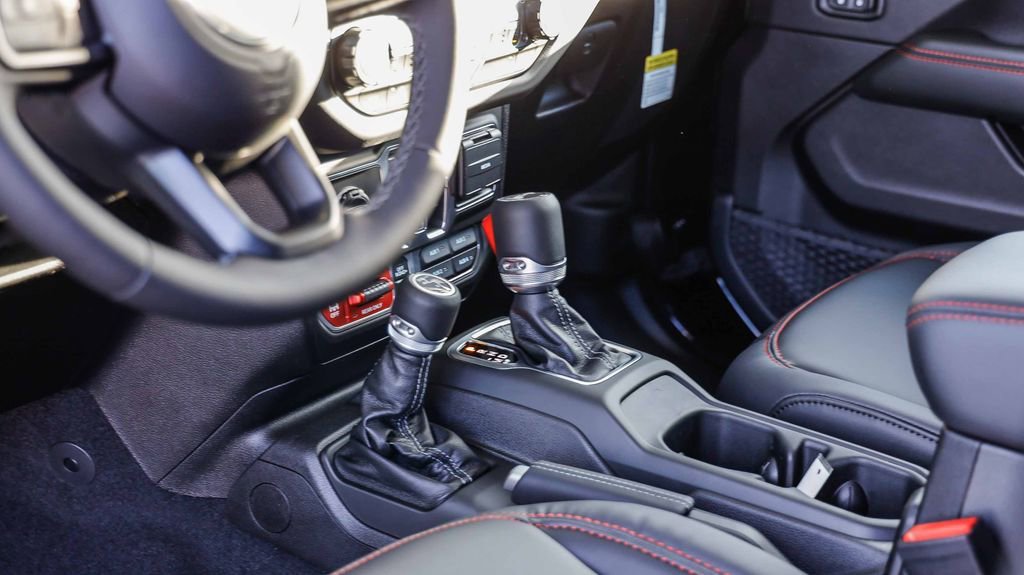 New 2026 Jeep Wrangler Unlimited Rubicon AWD/4WD image 24