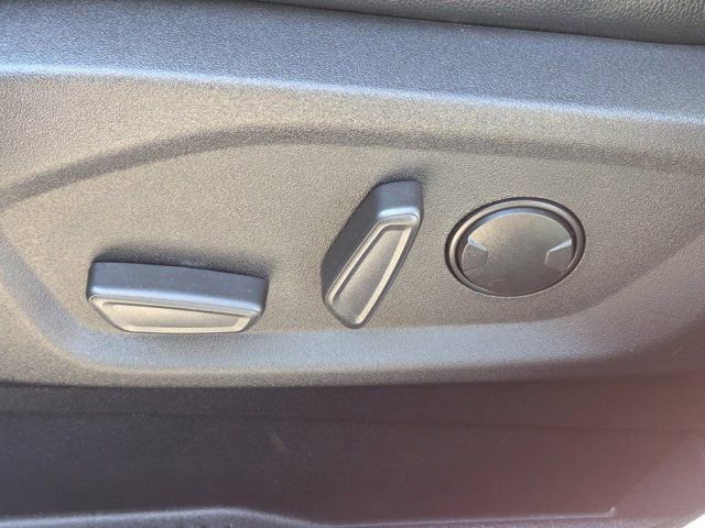 Used 2024 Ford Edge Titanium image 17