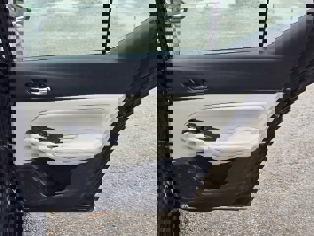 Used 2021 Nissan Altima 2.5 SV image 15