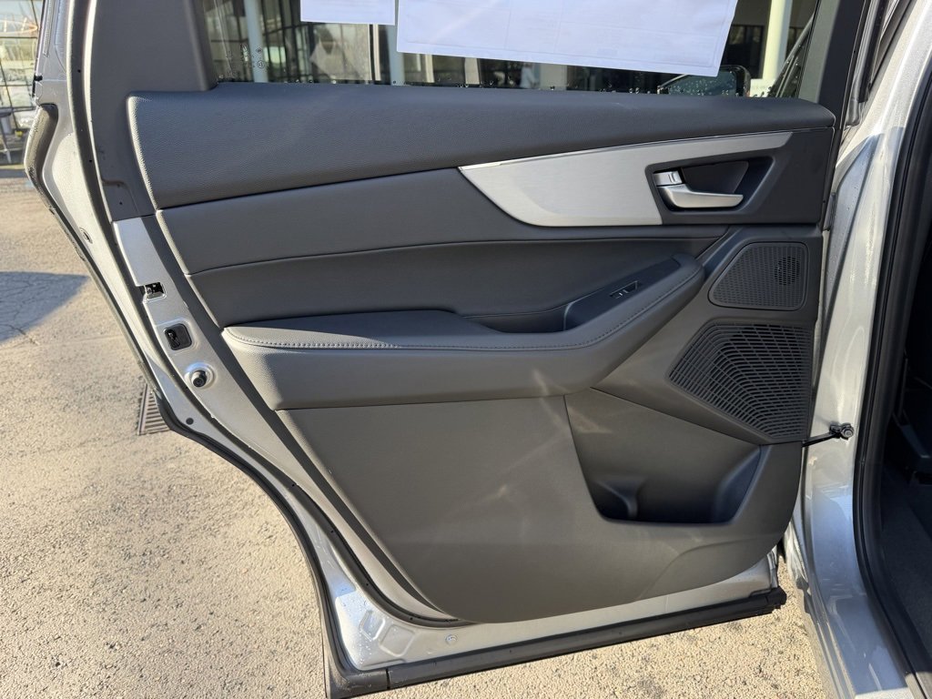 New 2026 Acura MDX Base image 28
