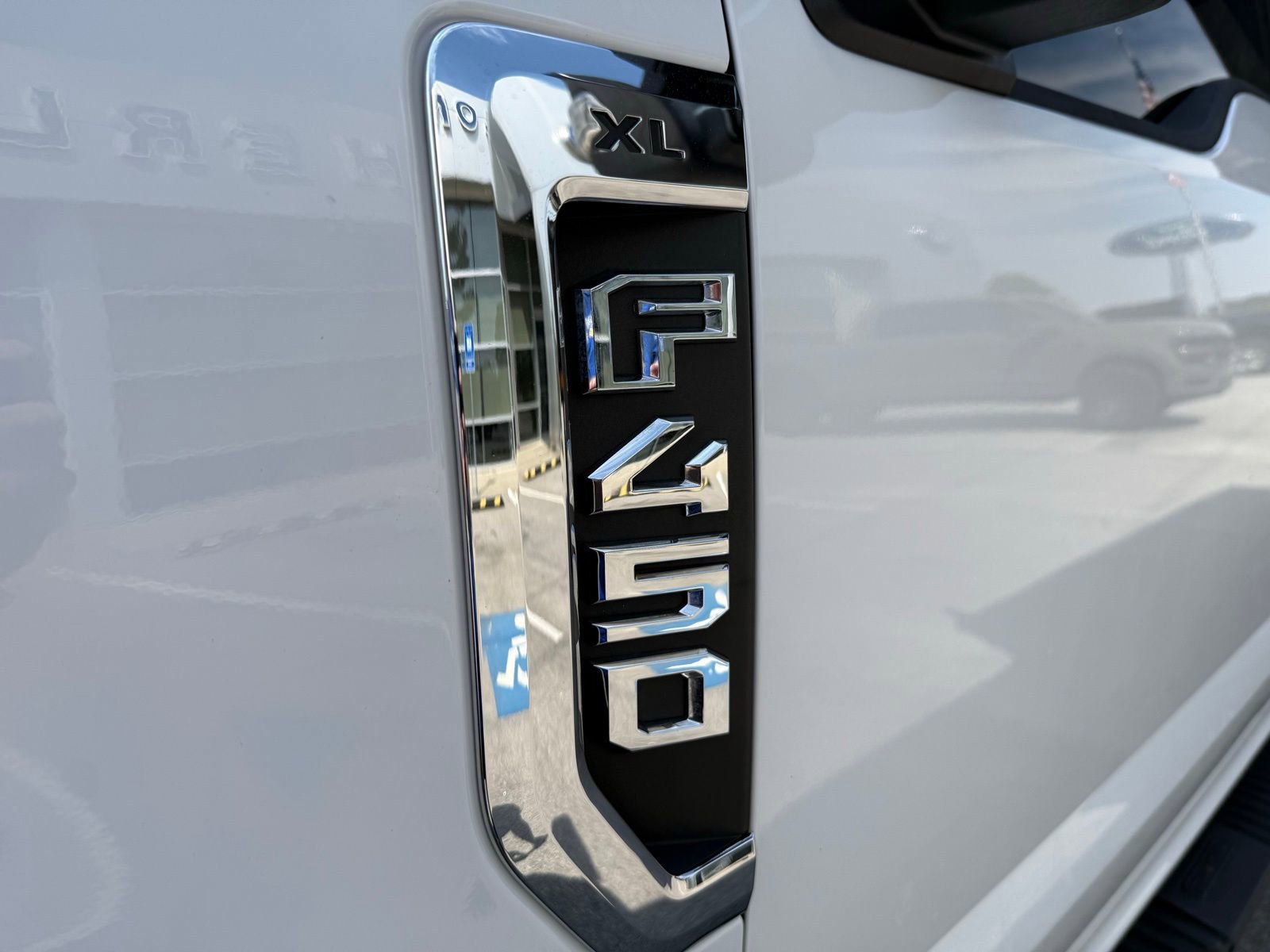 Used 2017 Ford F450 XL w/ Power Equipment Group RWD image 12