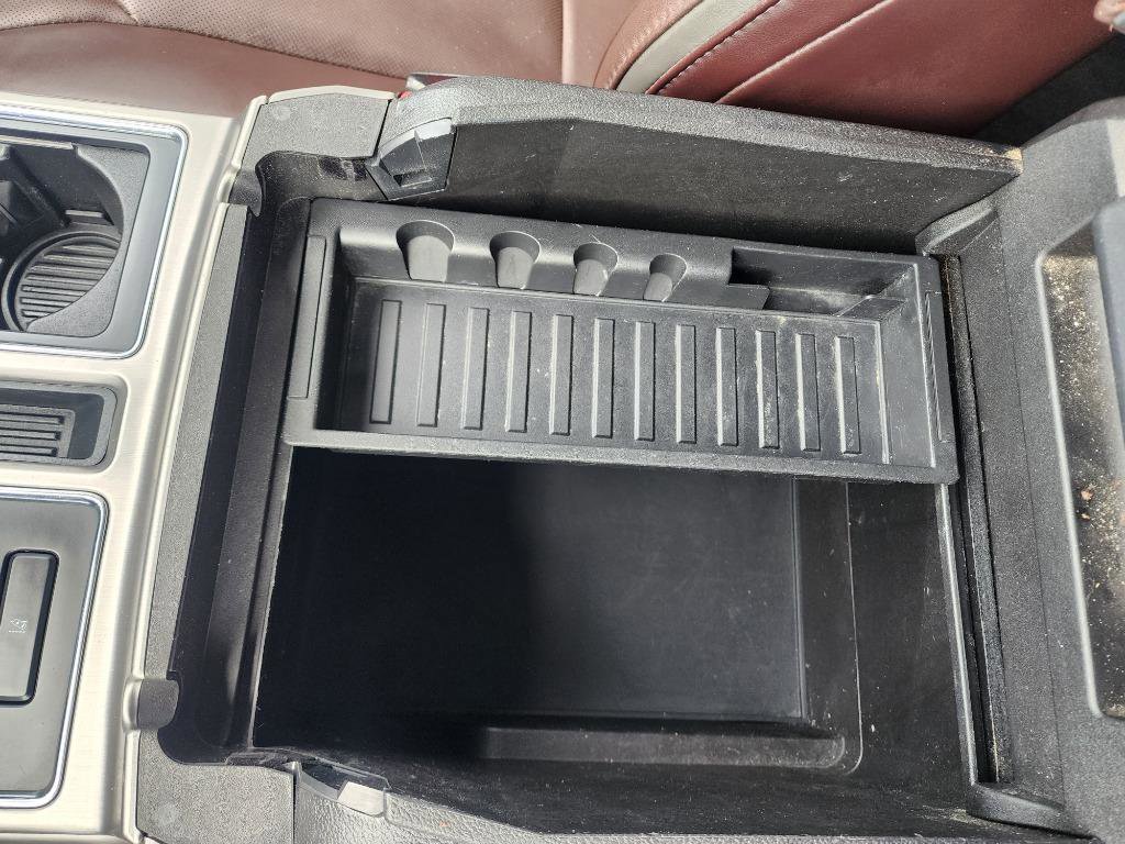 Used 2015 Ford F150 Platinum w/ Equipment Group 701A Luxury AWD/4WD image 21