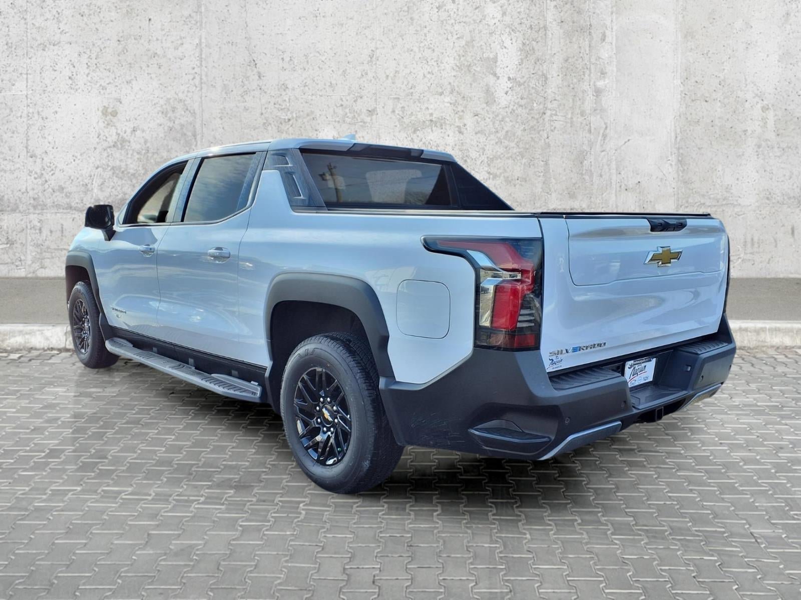 New 2025 Chevrolet Silverado EV LT AWD/4WD image 8