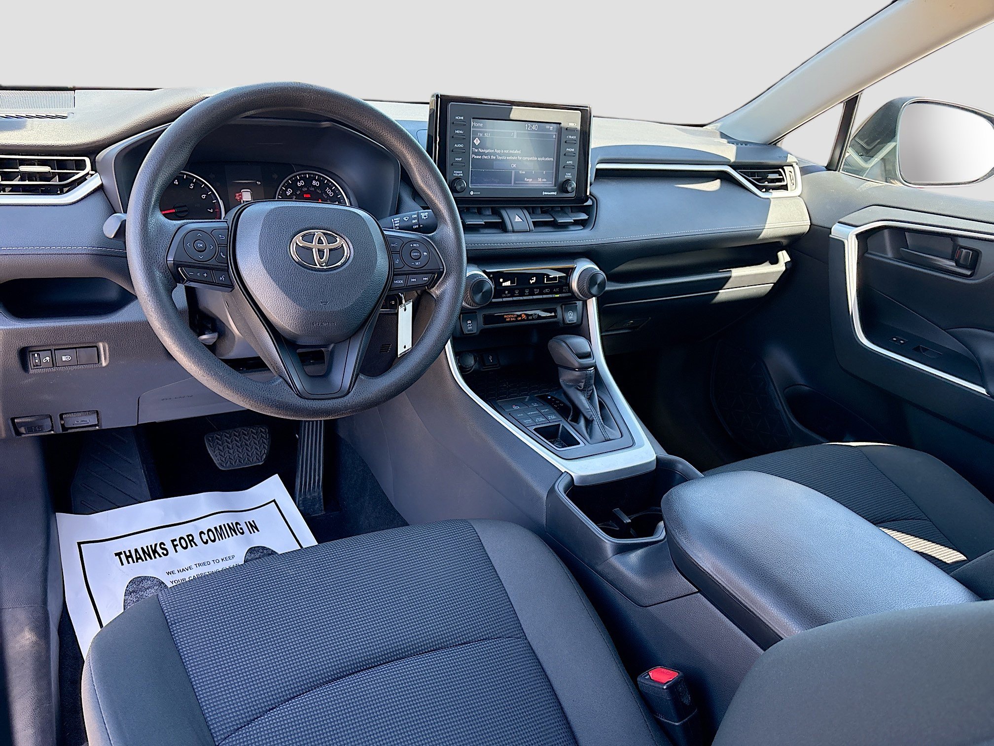 Used 2022 Toyota RAV4 LE image 17