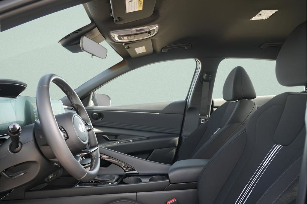 Used 2025 Hyundai Elantra SEL FWD image 24