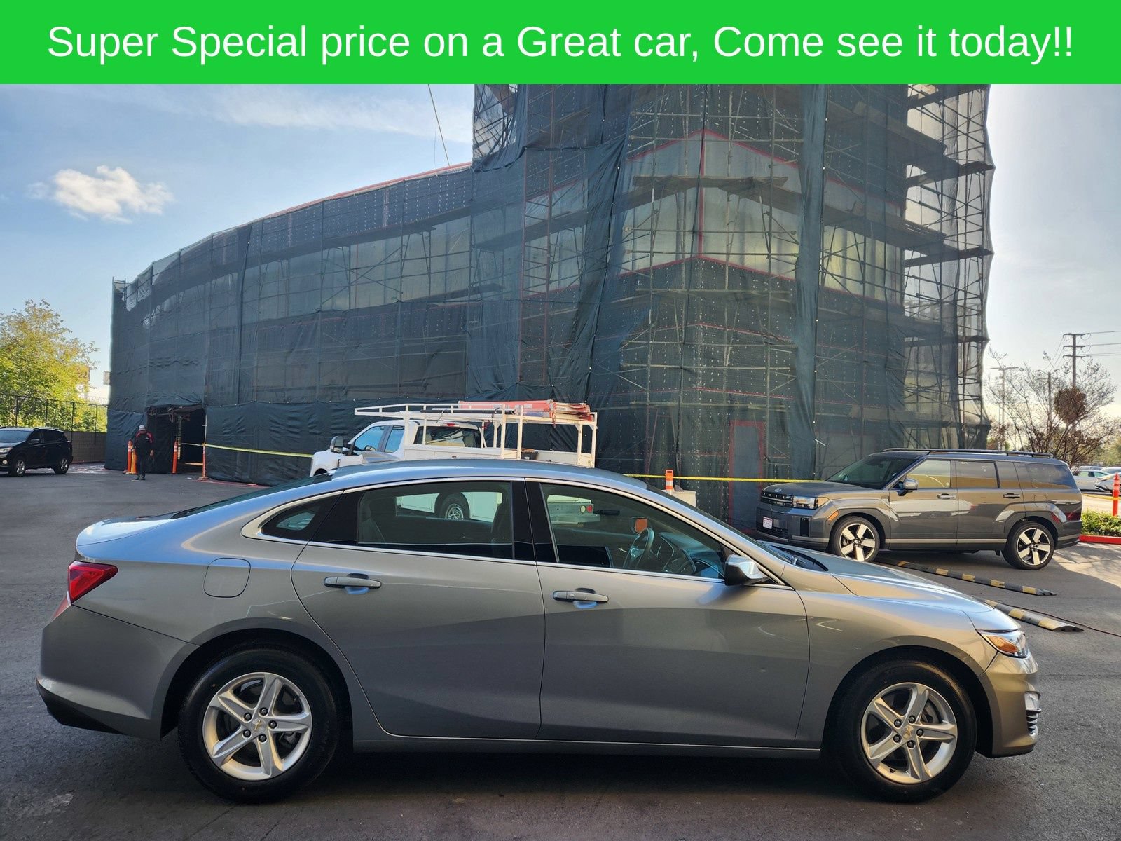 Used 2024 Chevrolet Malibu LT FWD image 8