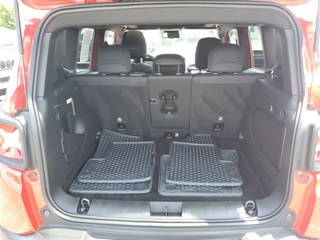 Certified 2022 Jeep Renegade Altitude w/ Sun/Sound Group AWD/4WD image 7