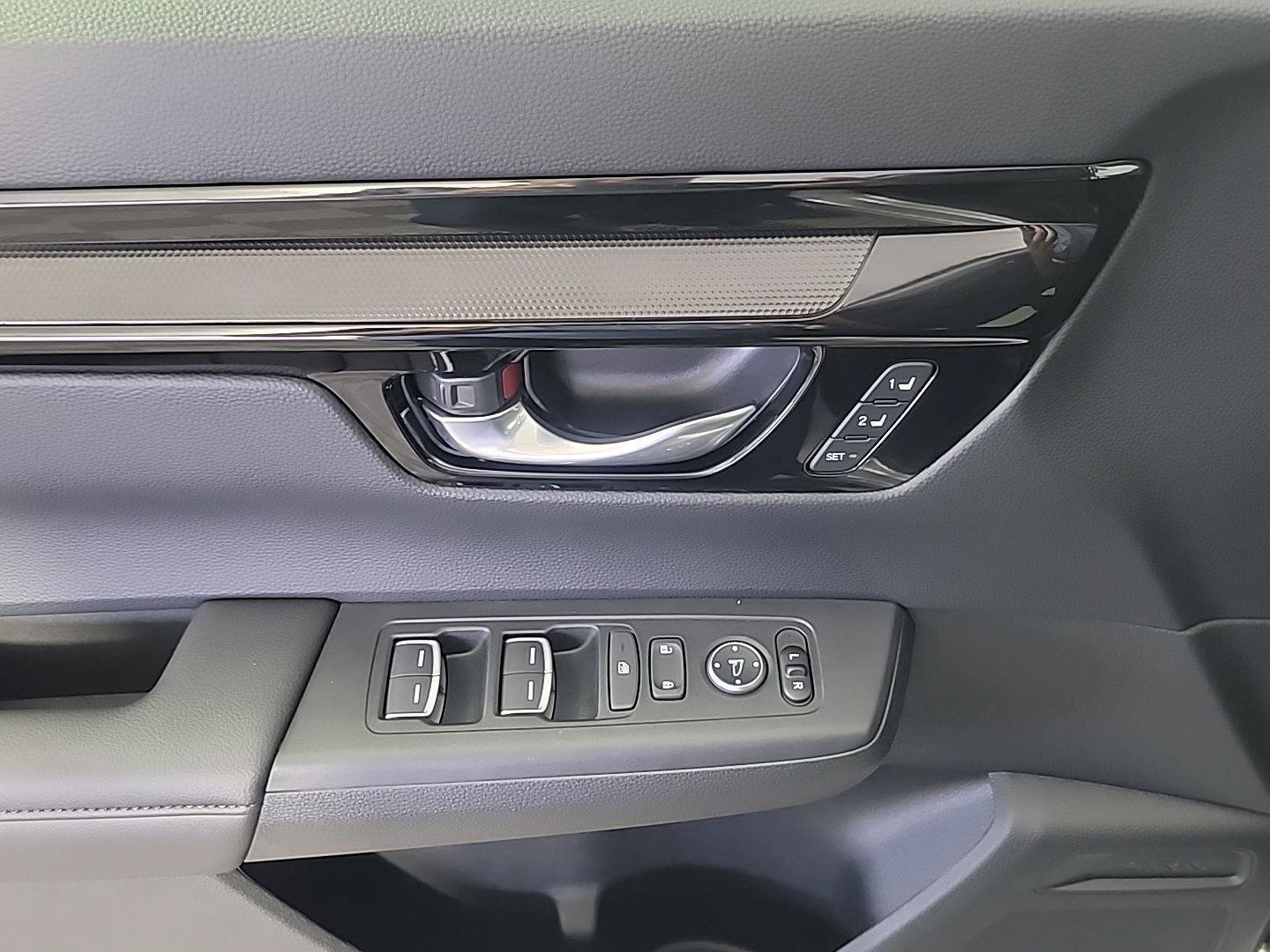 Certified 2025 Honda CR-V EX-L image 36