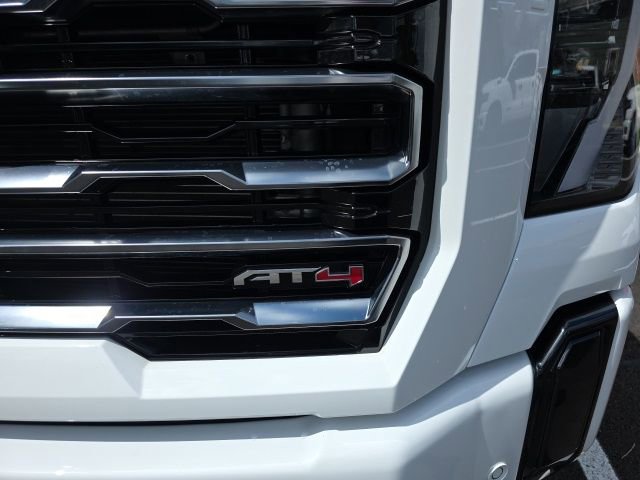 Used 2025 GMC Sierra 2500 AT4 w/ AT4 Premium Plus Package image 15