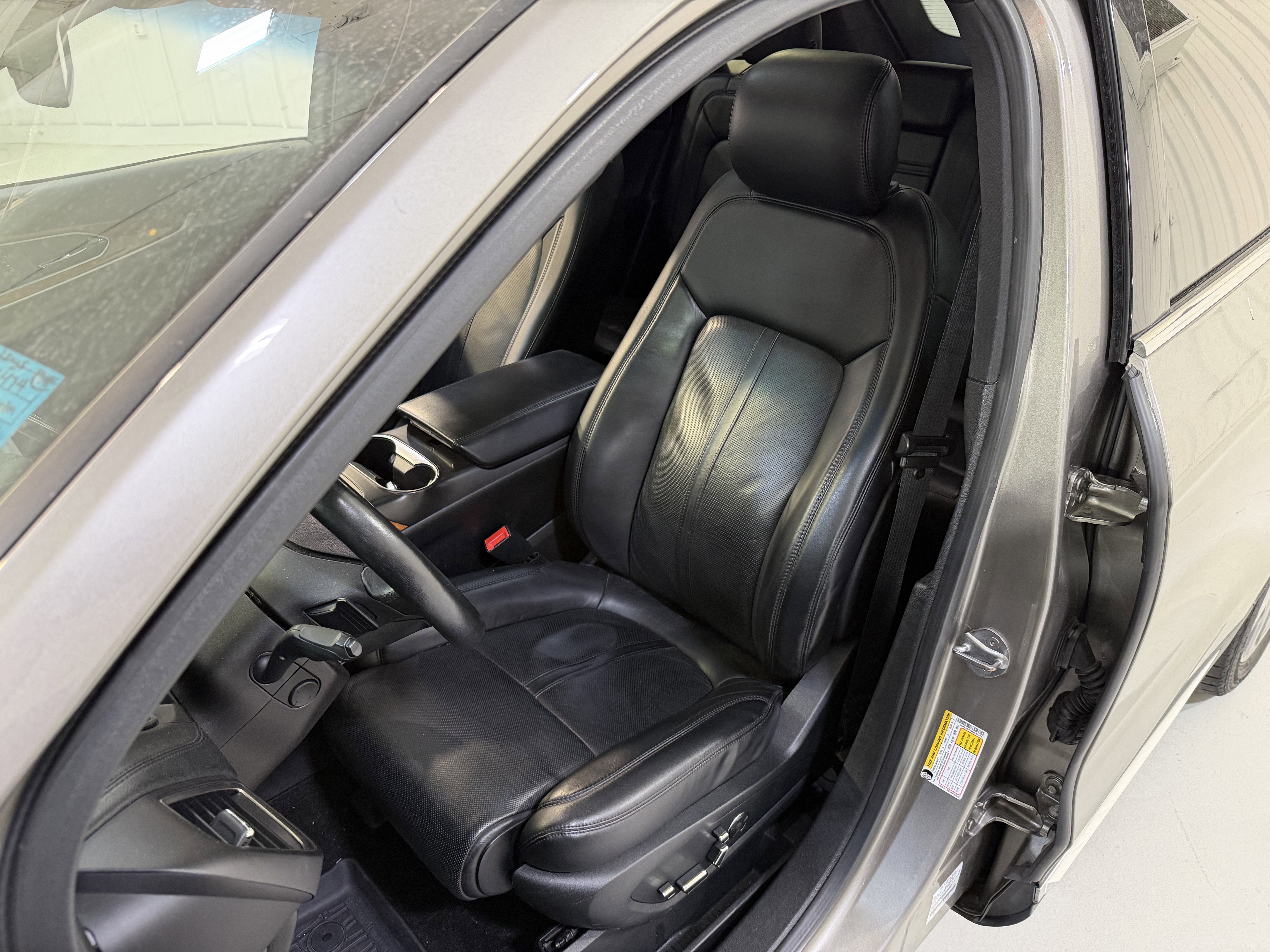 Used 2017 Lincoln MKX Reserve w/ Driver Assistance Package image 12