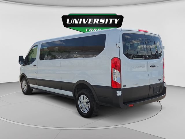 Used 2023 Ford Transit 350 XLT RWD image 5