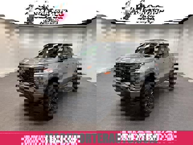 New 2025 GMC Canyon Elevation w/ Convenience Package