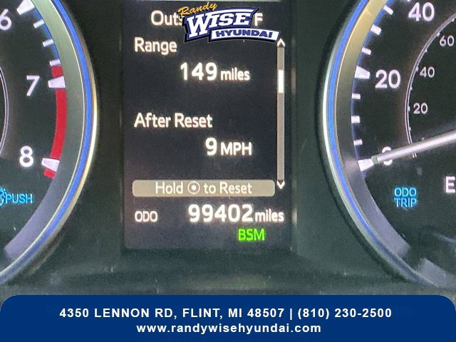 Used 2019 Toyota Highlander XLE FWD image 24
