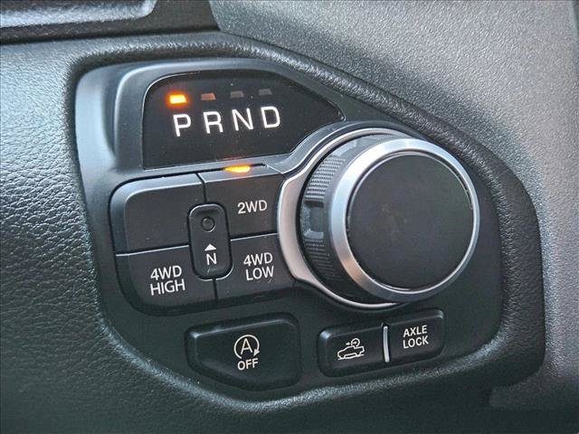 Used 2025 RAM 1500 Warlock AWD/4WD image 16