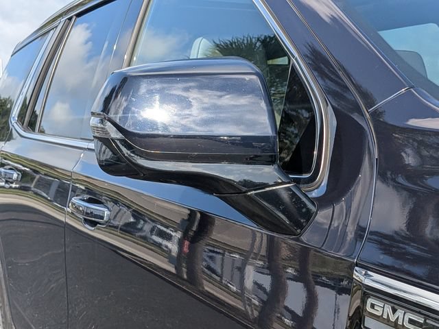 Used 2023 GMC Yukon SLT w/ SLT Premium Package RWD image 11