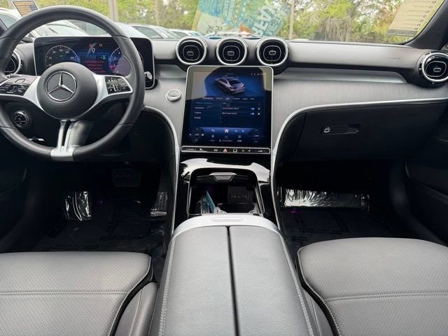 Used 2025 Mercedes-Benz C 300 Sedan image 13