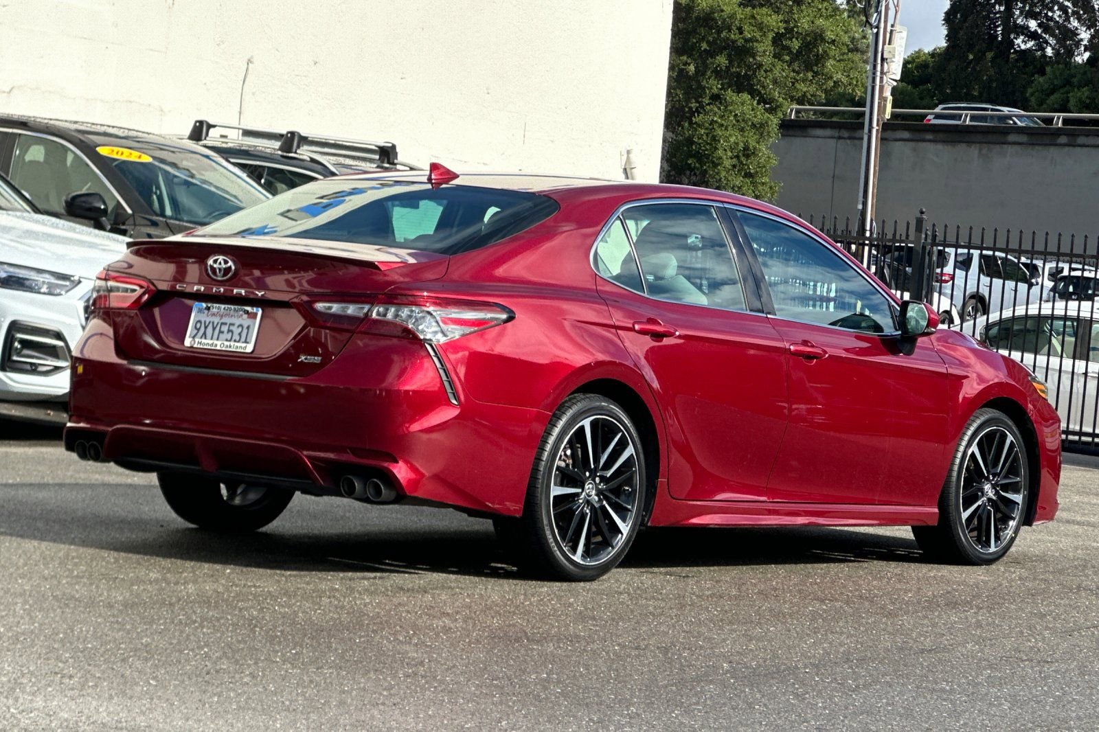 Used 2018 Toyota Camry XSE w/ Audio Package FWD image 4