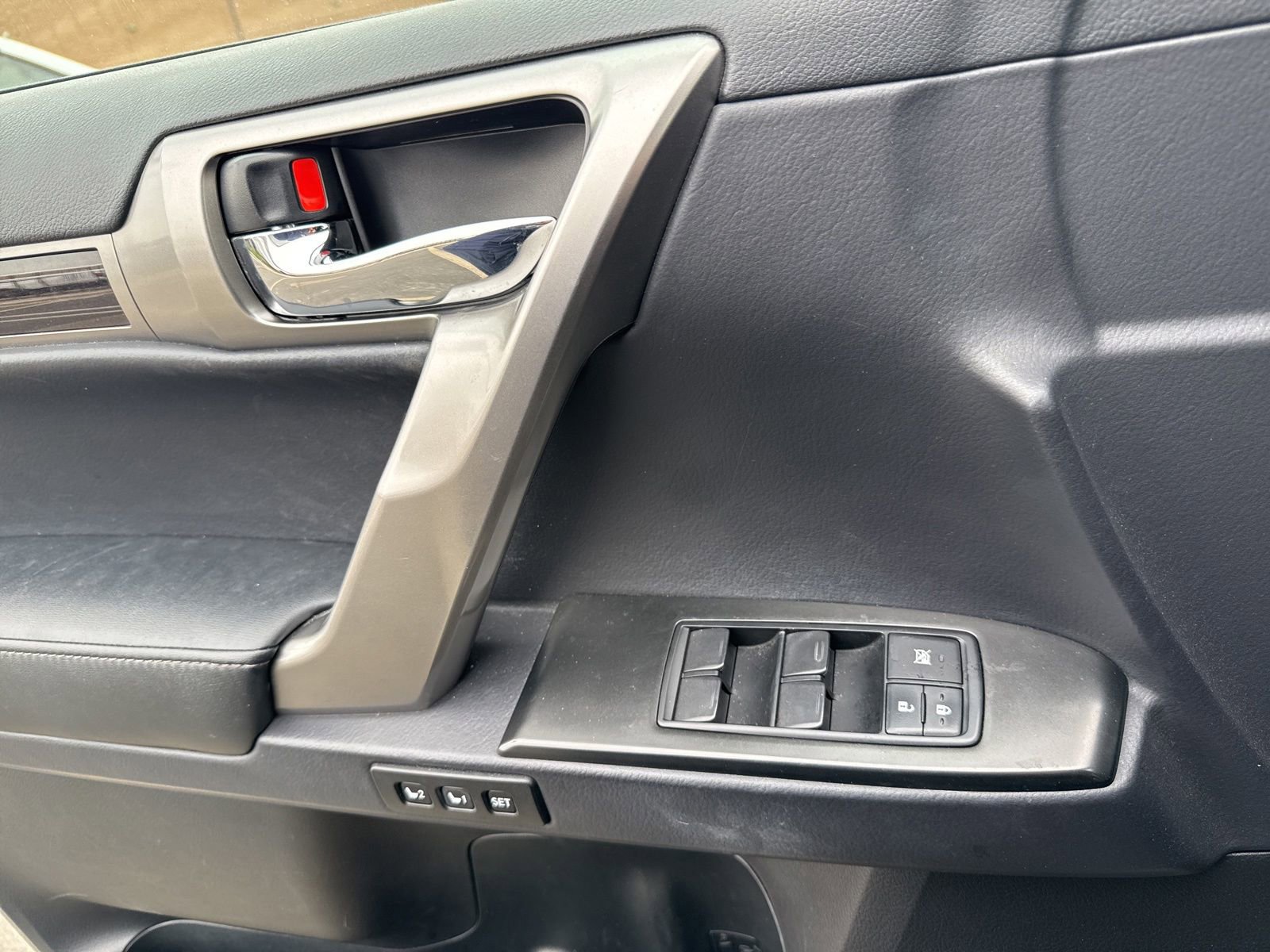 Used 2022 Lexus GX 460 Premium w/ Premium Package image 13