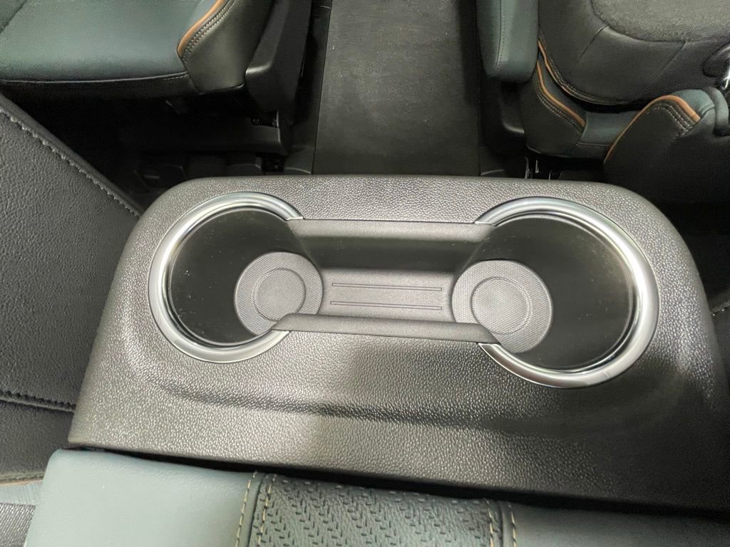 New 2026 GMC Yukon XL AT4 image 21