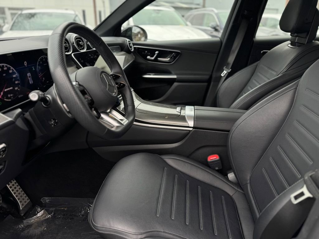 Used 2025 Mercedes-Benz GLC 43 AMG 4MATIC image 13