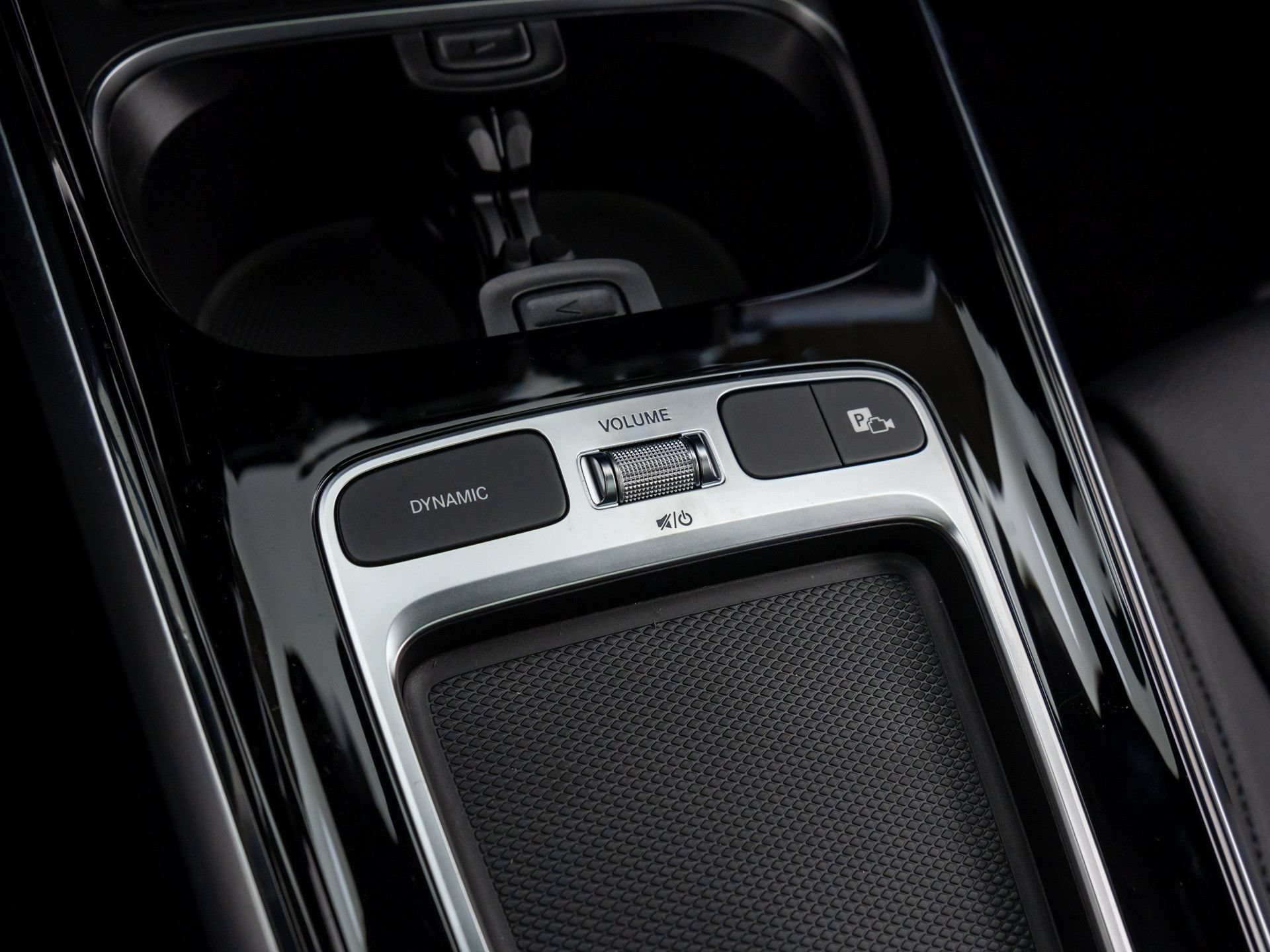 New 2026 Mercedes-Benz GLB 250 4MATIC image 25
