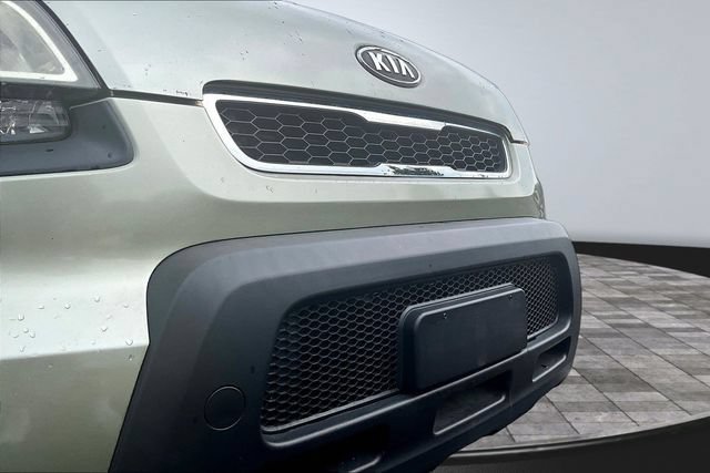 Used 2011 Kia Soul + w/ Audio Pkg FWD image 29