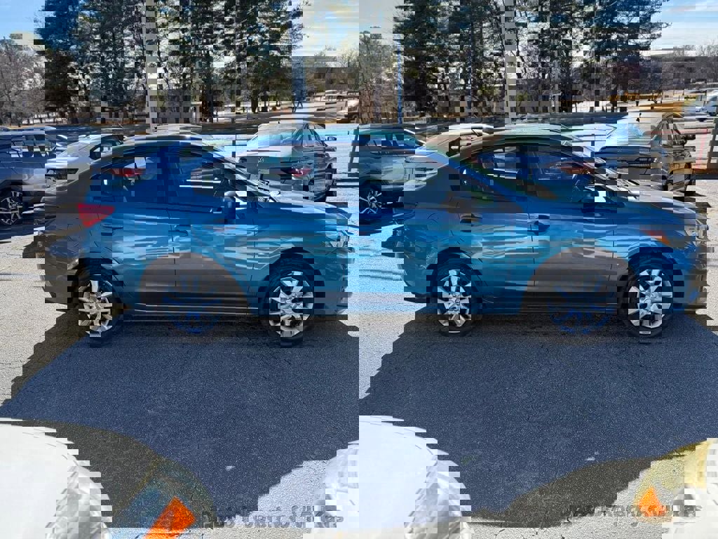 Used 2017 Subaru Impreza 2.0i image 4