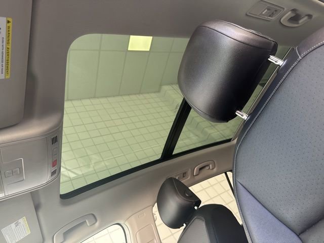 Used 2018 Volkswagen Tiguan SEL image 18