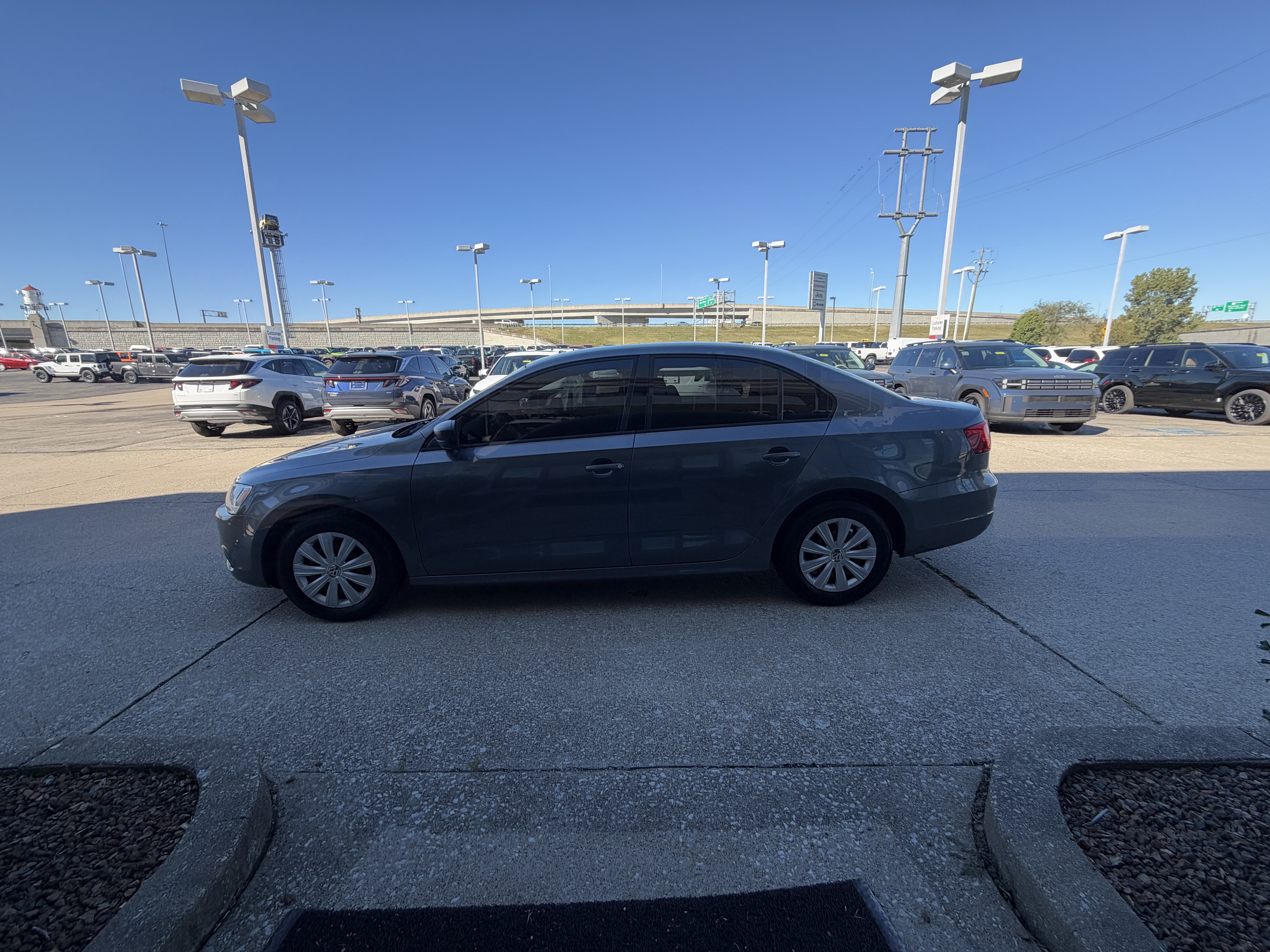 Used 2013 Volkswagen Jetta S FWD image 11