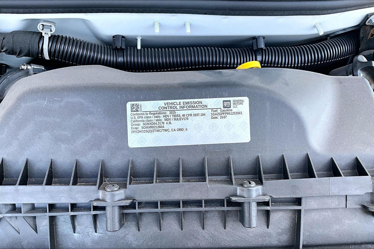 Used 2025 Chevrolet Express 3500 LT w/ LT Preferred Equipment Group RWD image 30