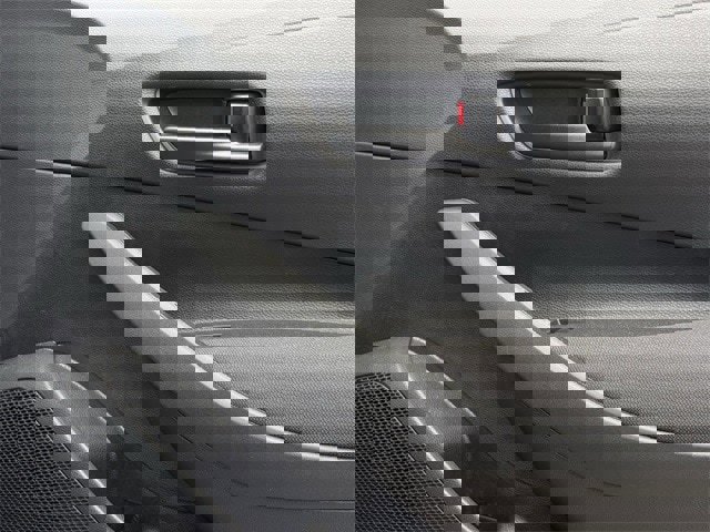 Used 2025 Toyota Corolla LE image 26