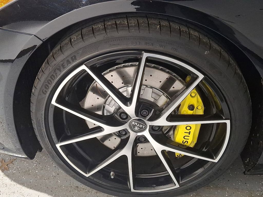 Used 2026 Lotus Emira SE image 3