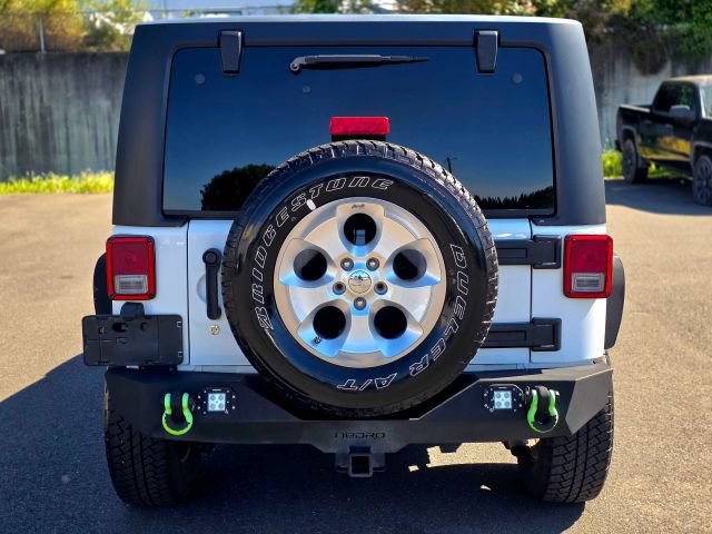 Used 2013 Jeep Wrangler Sport AWD/4WD image 7