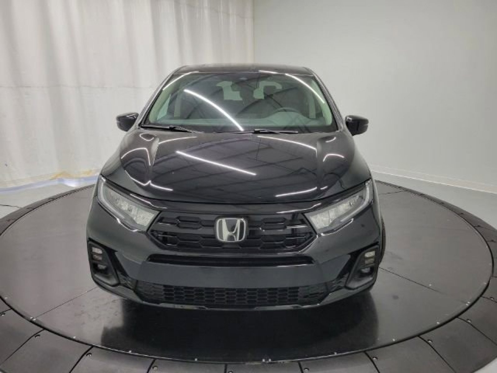 New 2026 Honda Odyssey Touring image 2
