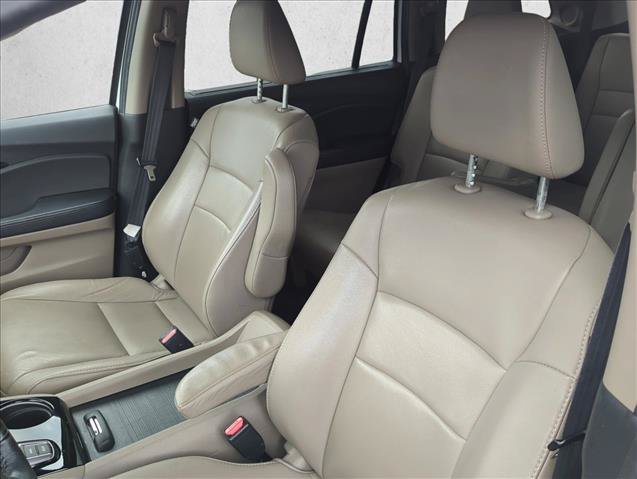 Used 2020 Honda Pilot Touring image 12
