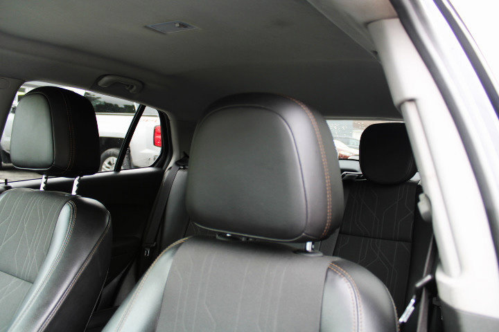Used 2019 Chevrolet Trax LT w/ LT Convenience Package AWD/4WD image 25