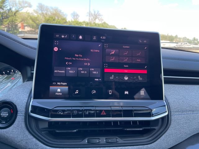 Used 2023 Jeep Compass Latitude w/ Convenience Group image 22