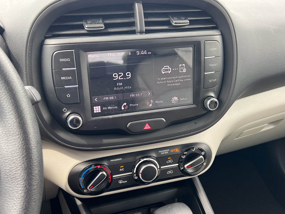 Used 2023 Kia Soul LX w/ LX Technology Package FWD image 19
