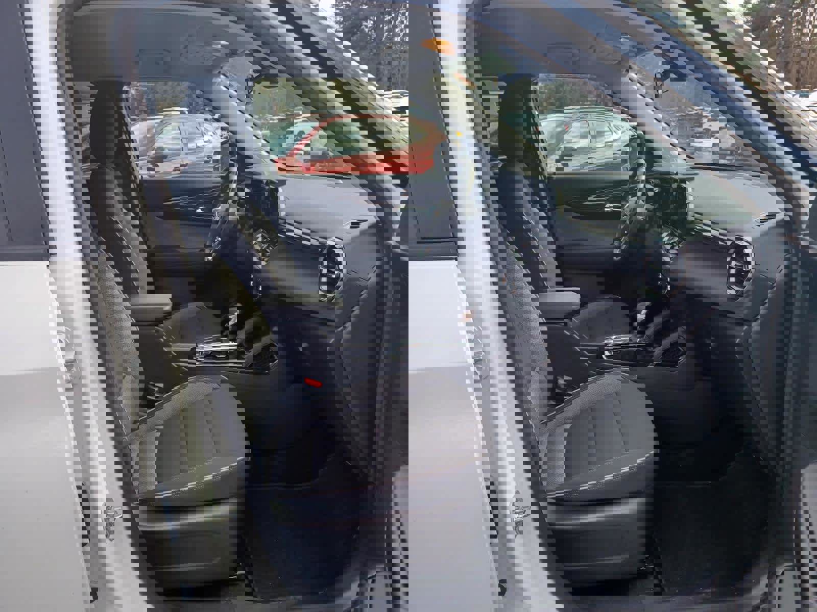 Used 2025 Chevrolet TrailBlazer LT w/ LT Cold Weather Package image 18