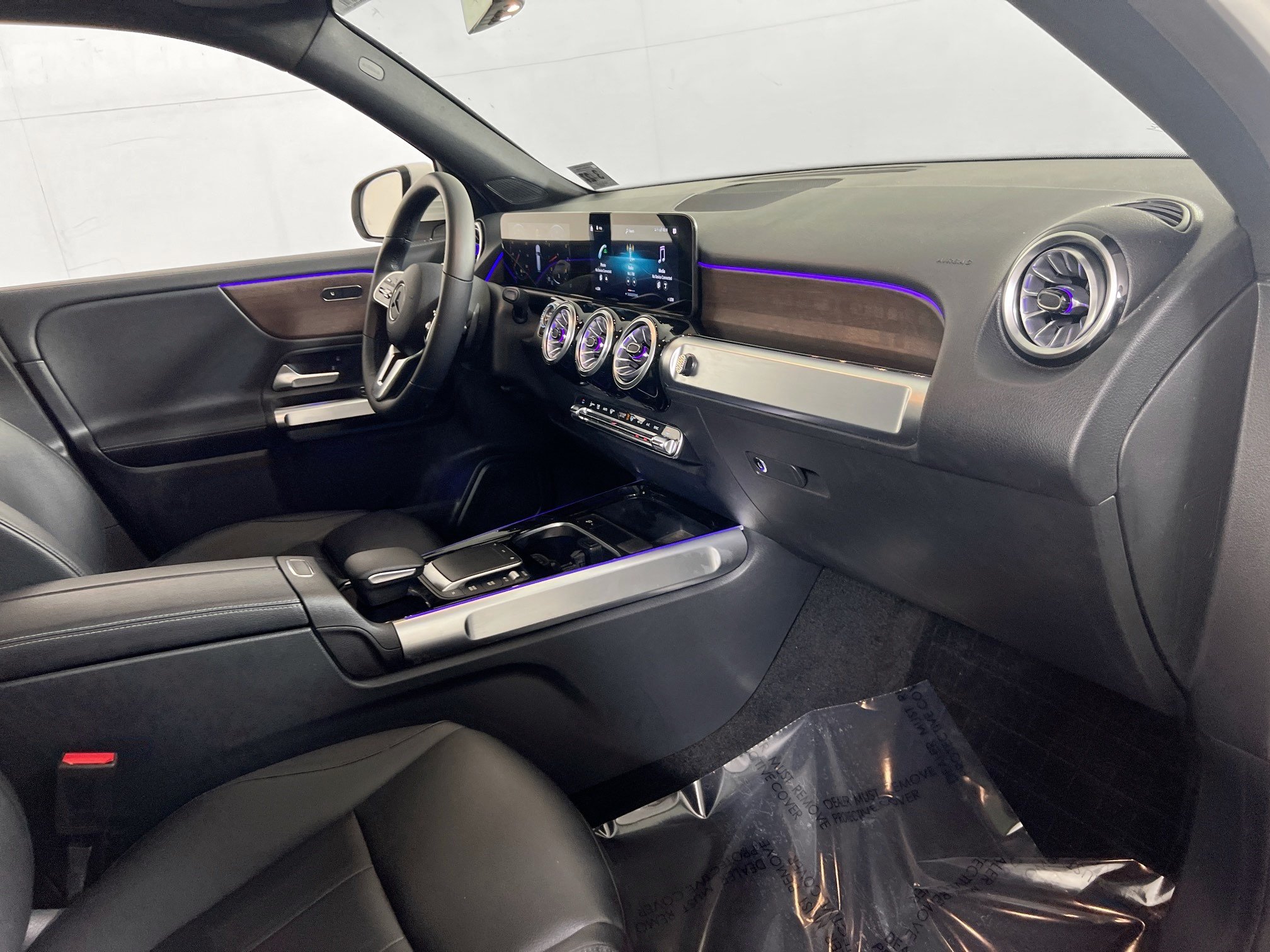 Used 2022 Mercedes-Benz GLB 250 4MATIC image 28