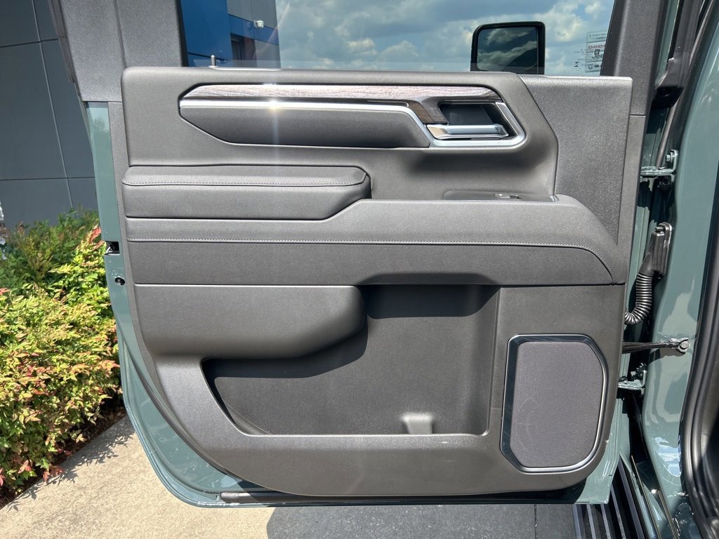 New 2026 Chevrolet Silverado 2500 LTZ w/ LTZ Convenience Package image 9